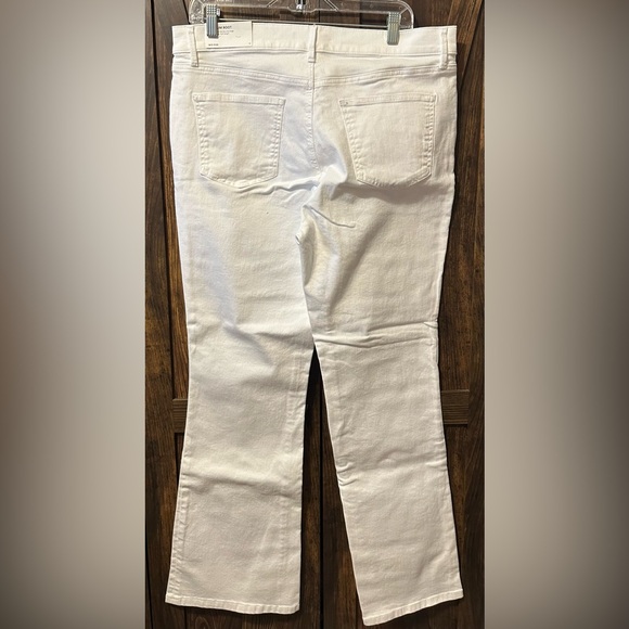 Ann Taylor Slim Fit Bootcut Stretchy Jeans NWT - Picture 4 of 5